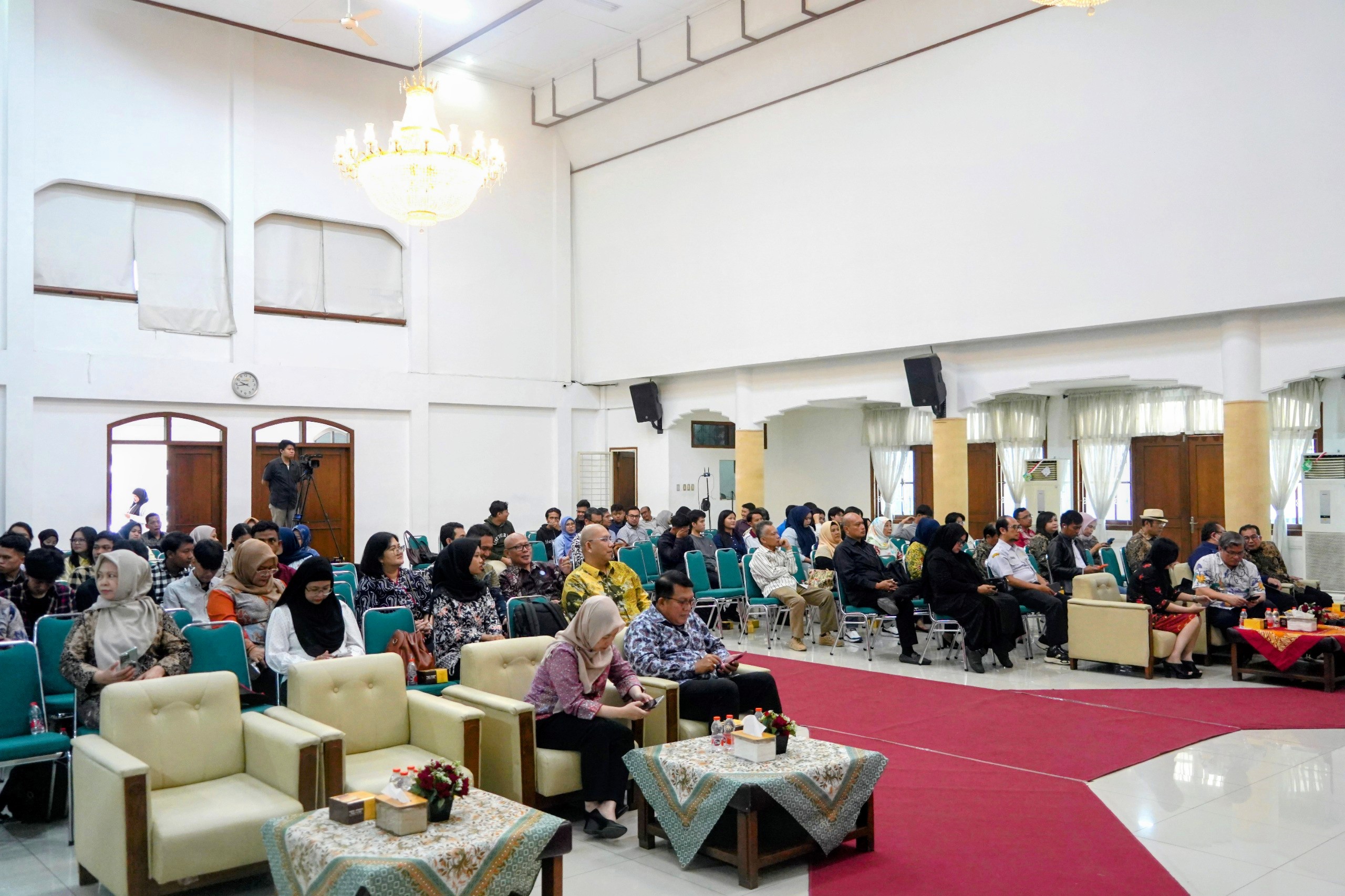 Acara Seminar Nasional DPK APINDO Kabupaten Bogor Kolaborasi dengan Universitas Satya Negara Indonesia (USNI) Kampus A, USNI Pondok Indah Jakarta Selatan